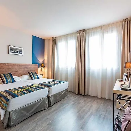 Szálloda Checkin Urban Nevada 3*