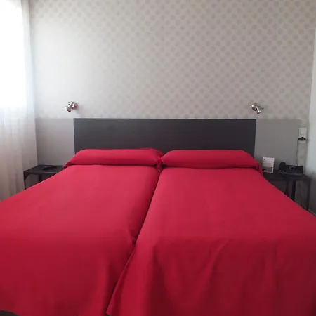 Checkin Urban Nevada Hotel 3*