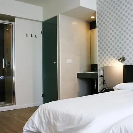 Hotel Checkin Urban Nevada 3*