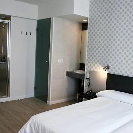 Checkin Urban Nevada Hotel Armilla